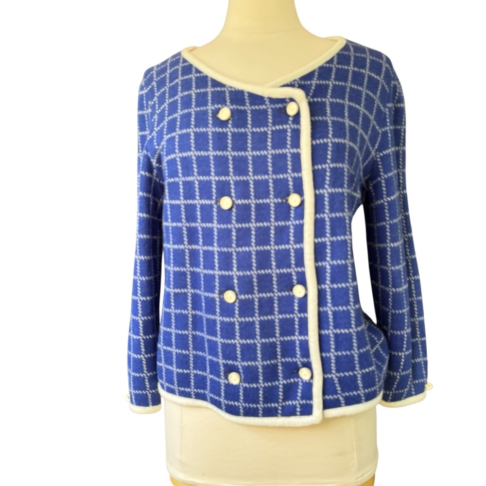 vintage 60/70’s cardigan sweater Striped Blue Acrylic Huddlespun Women’s Medium